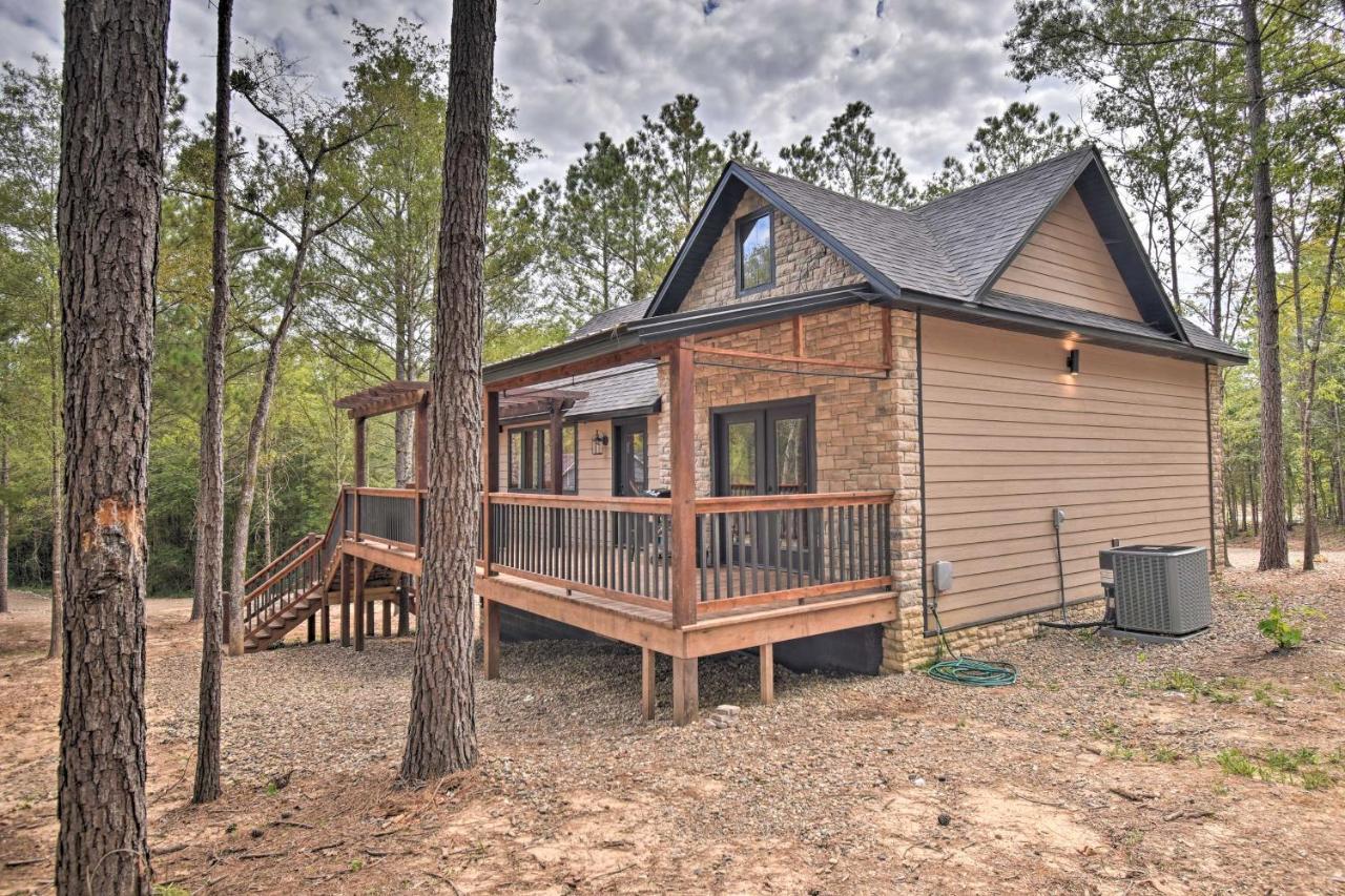 Modern Broken Bow Cabin Large Deck, Bbq And Pergola Exteriör bild