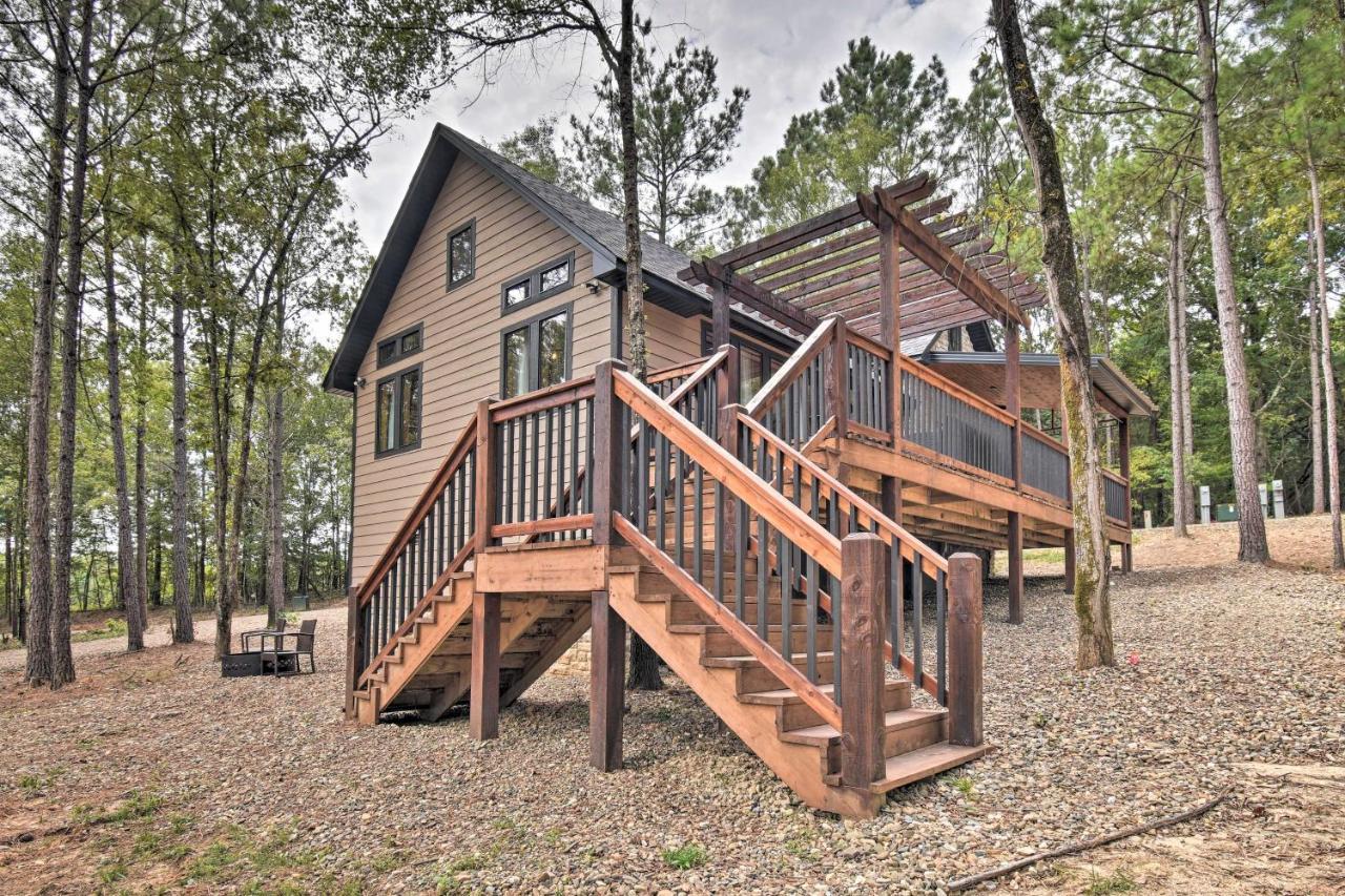 Modern Broken Bow Cabin Large Deck, Bbq And Pergola Exteriör bild